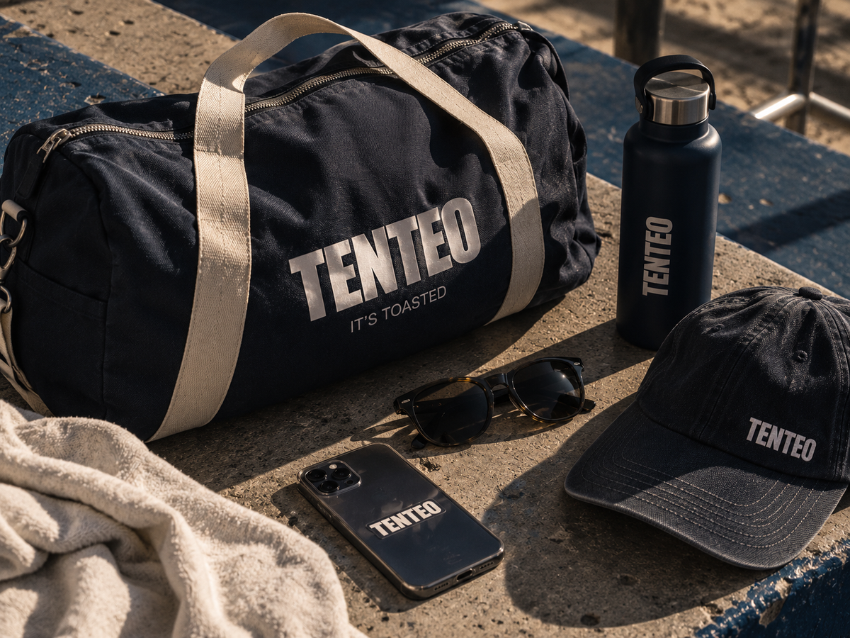 Bolsa, botella y gorra TENTEO